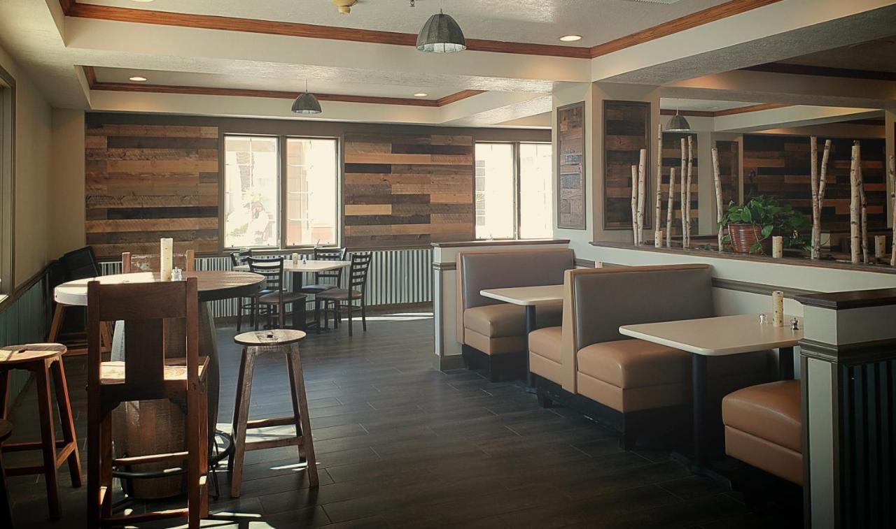 Mojave Edge Hotel Мъскийт Екстериор снимка