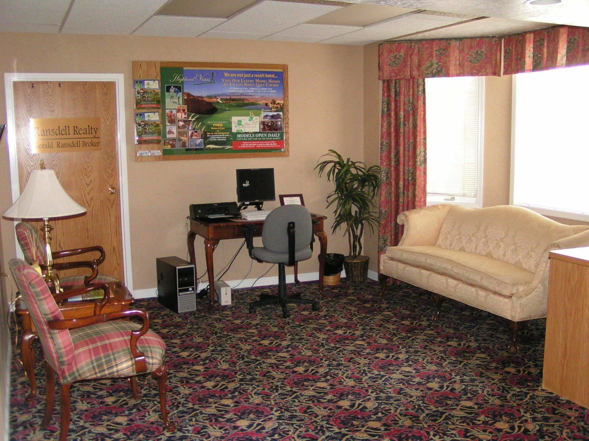 Mojave Edge Hotel Мъскийт Екстериор снимка