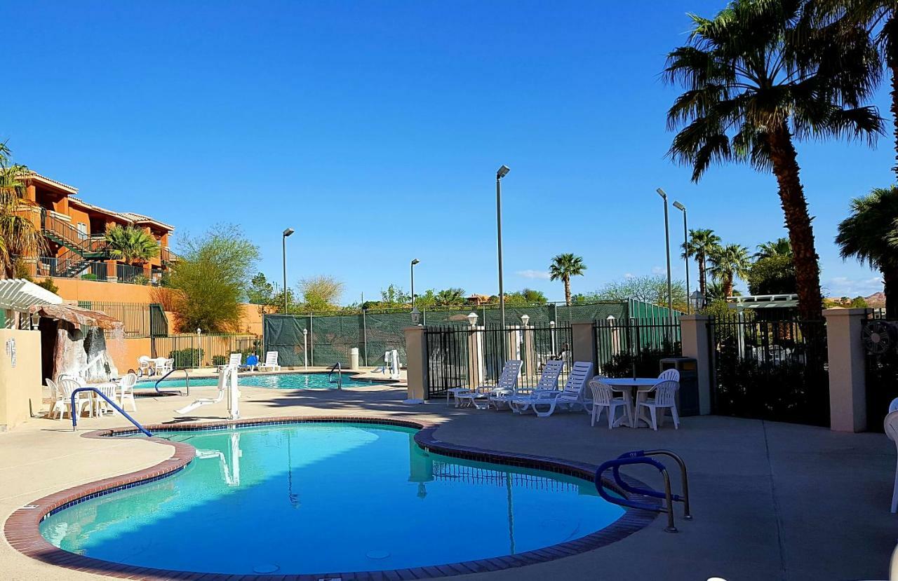 Mojave Edge Hotel Мъскийт Екстериор снимка