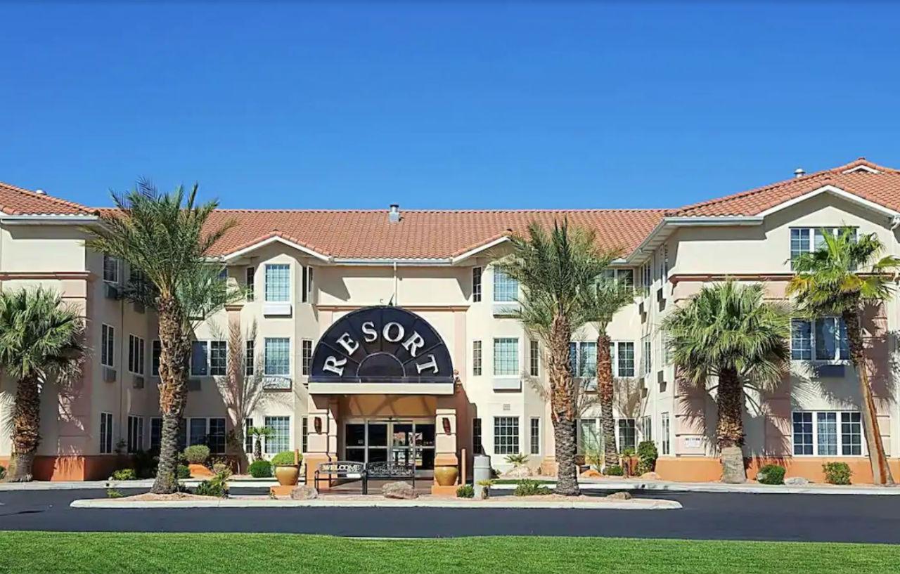 Mojave Edge Hotel Мъскийт Екстериор снимка